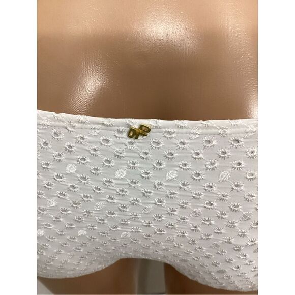 New. Pilyq white bikini set. Medium. Retails $149 - Picture 10 of 14